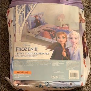 Toddler bedding set